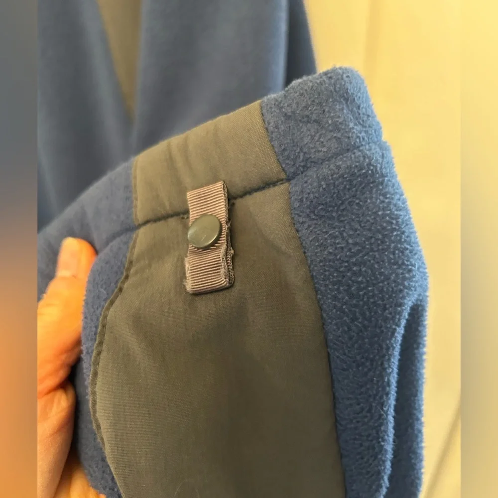 The North Face men’s fleece jacket M. Blue fleece/grey nylon. Decent shape.